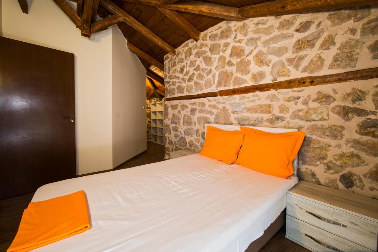 Вилла Petrini Spiti Пиргадикия Экстерьер фото