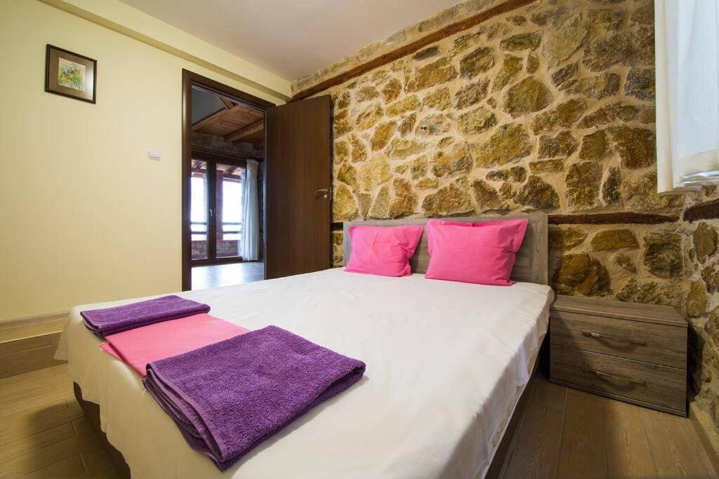 Вилла Petrini Spiti Пиргадикия Экстерьер фото