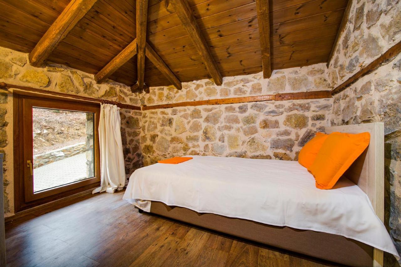 Вилла Petrini Spiti Пиргадикия Экстерьер фото