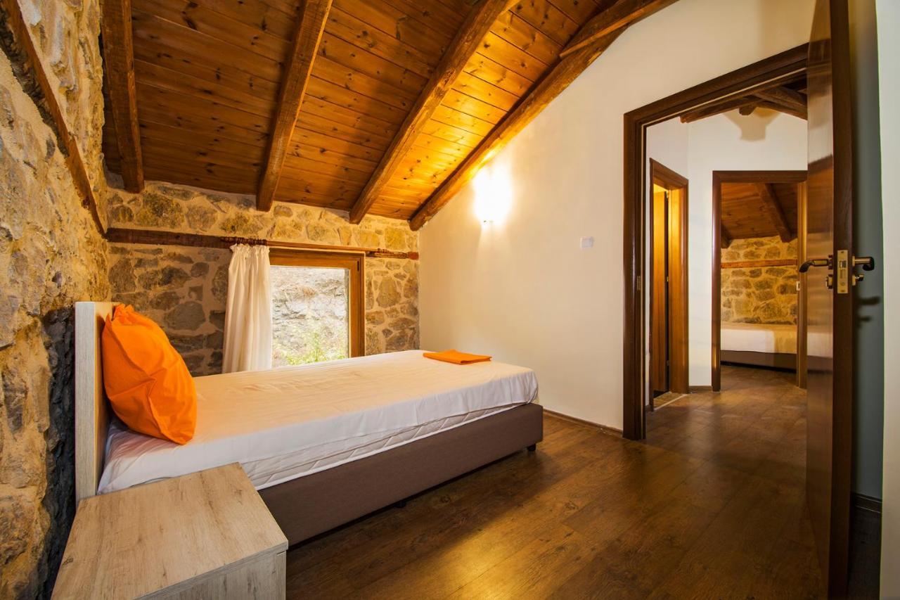 Вилла Petrini Spiti Пиргадикия Экстерьер фото